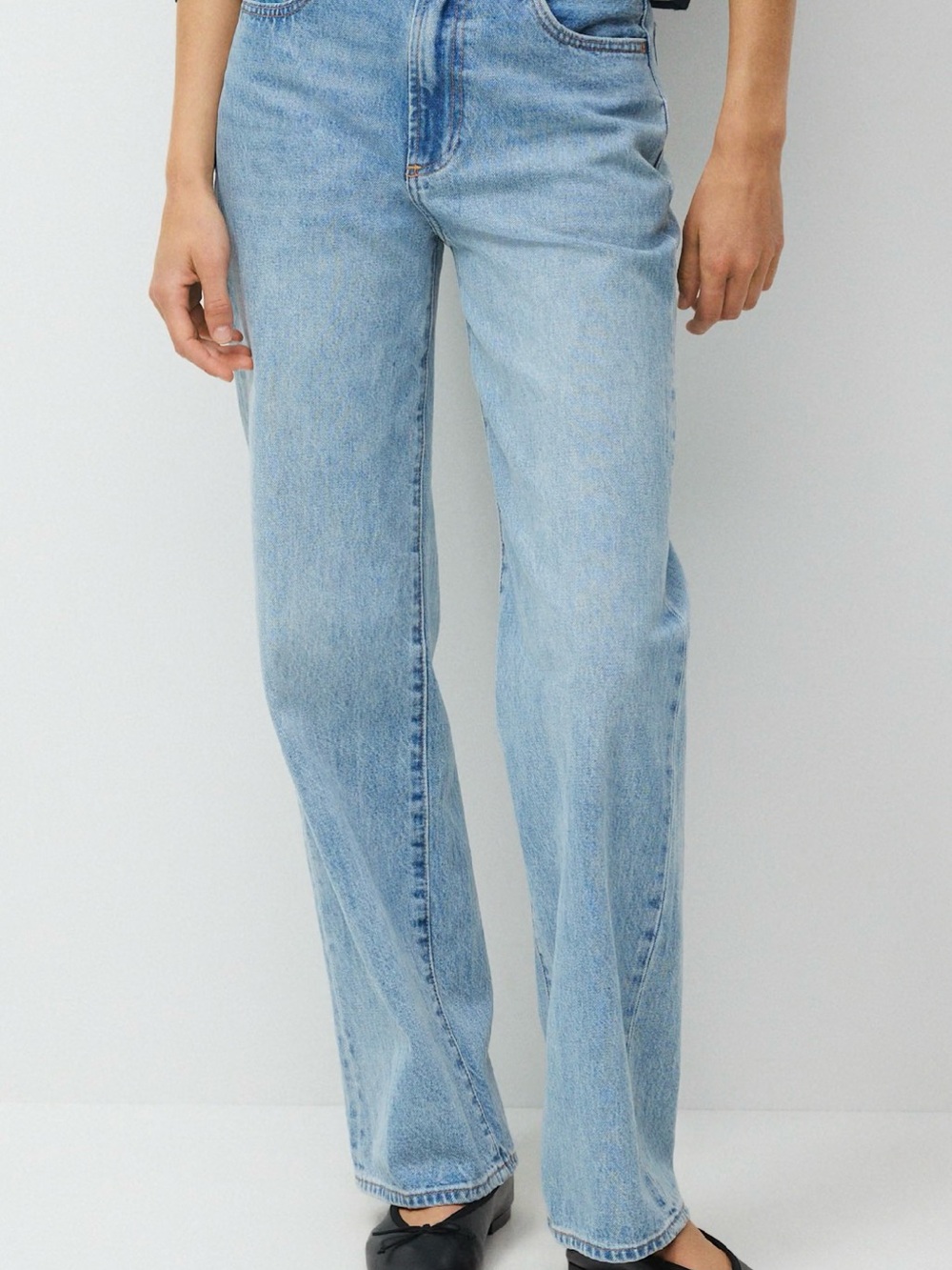 Denim Forum The Farrah Curve-Fit Hi-Rise Wide Jean Curve-Fit Hi-Rise Wide Jeans
